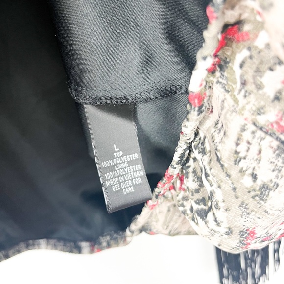 I.N. Studio Long Sleeve Gray Red Patterned Blouse with Fringe Cuffs - Picture 3 of 8